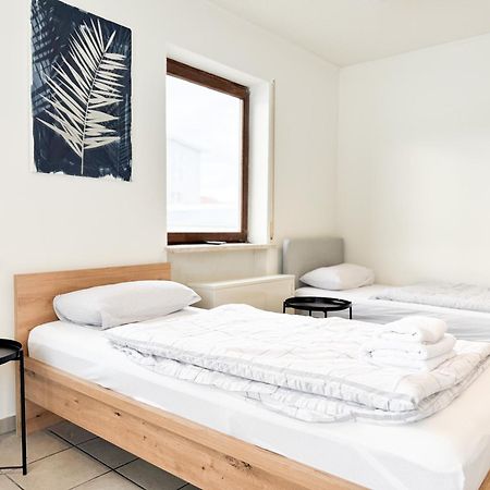 Modern Living Studios Karlsbad Εξωτερικό φωτογραφία