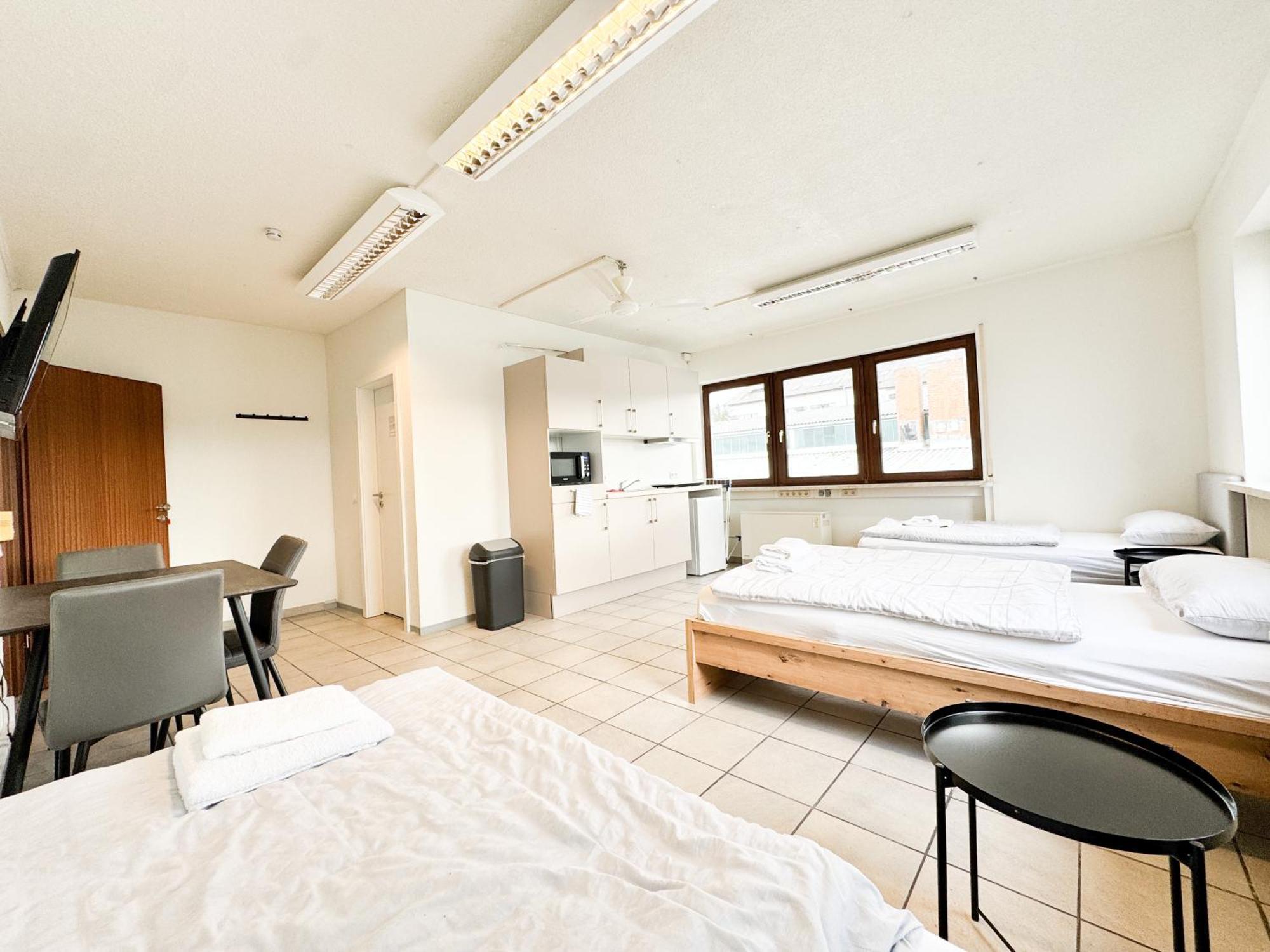 Modern Living Studios Karlsbad Εξωτερικό φωτογραφία