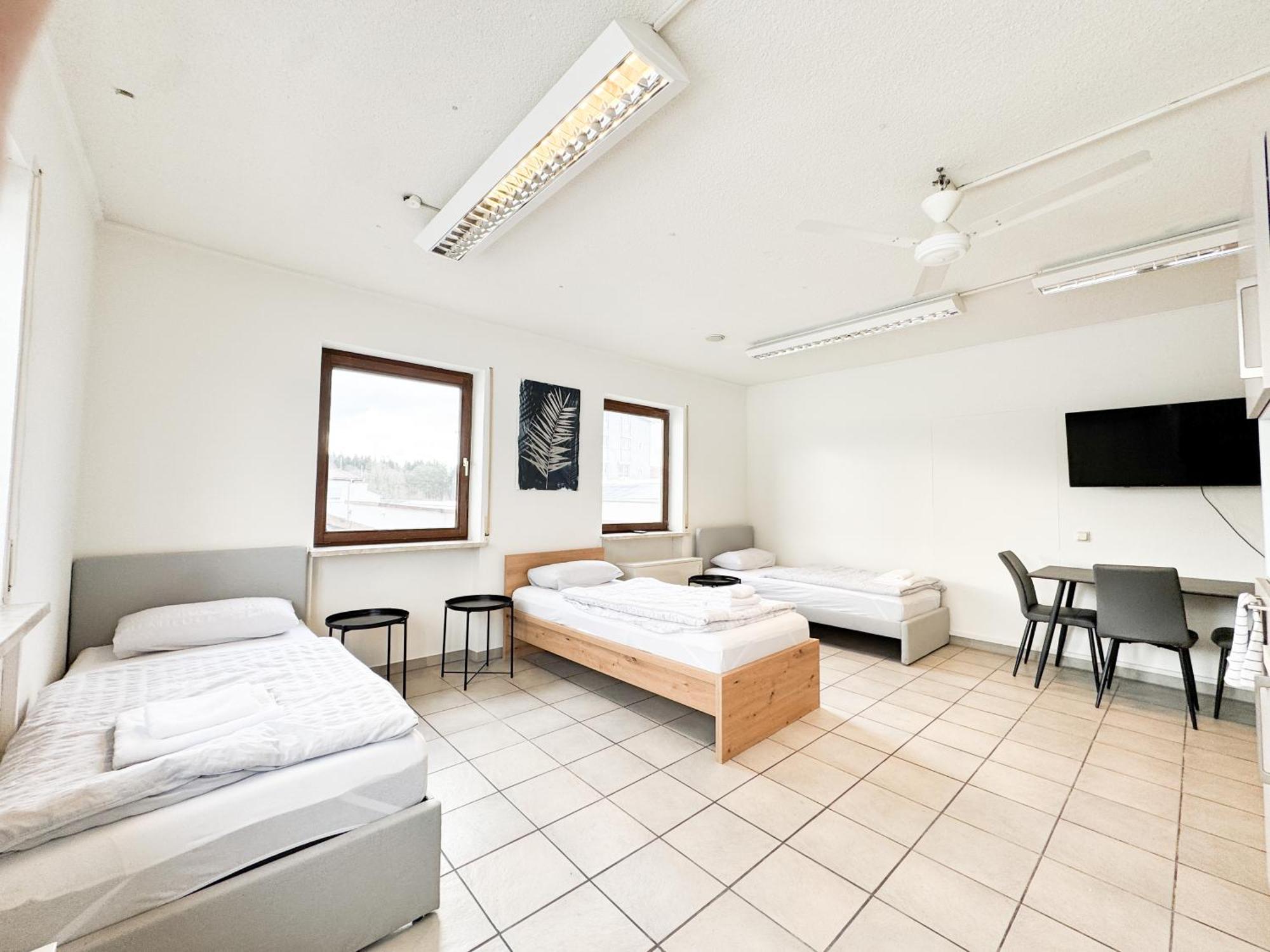 Modern Living Studios Karlsbad Εξωτερικό φωτογραφία