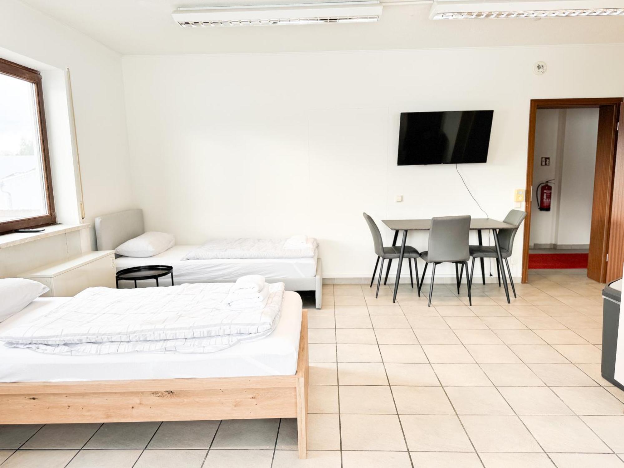 Modern Living Studios Karlsbad Εξωτερικό φωτογραφία